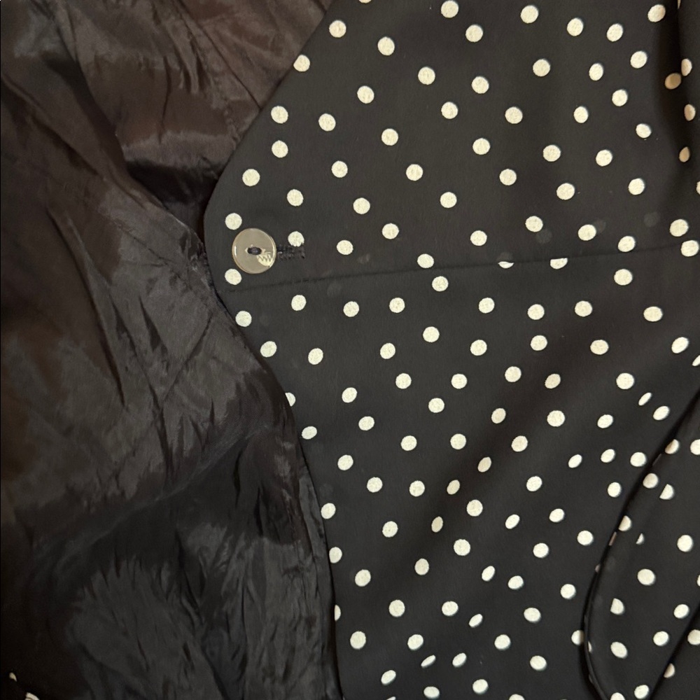 Lois Snyder Dani Max ruffle wrap dress in black with white polka dots - Picture 10 of 12